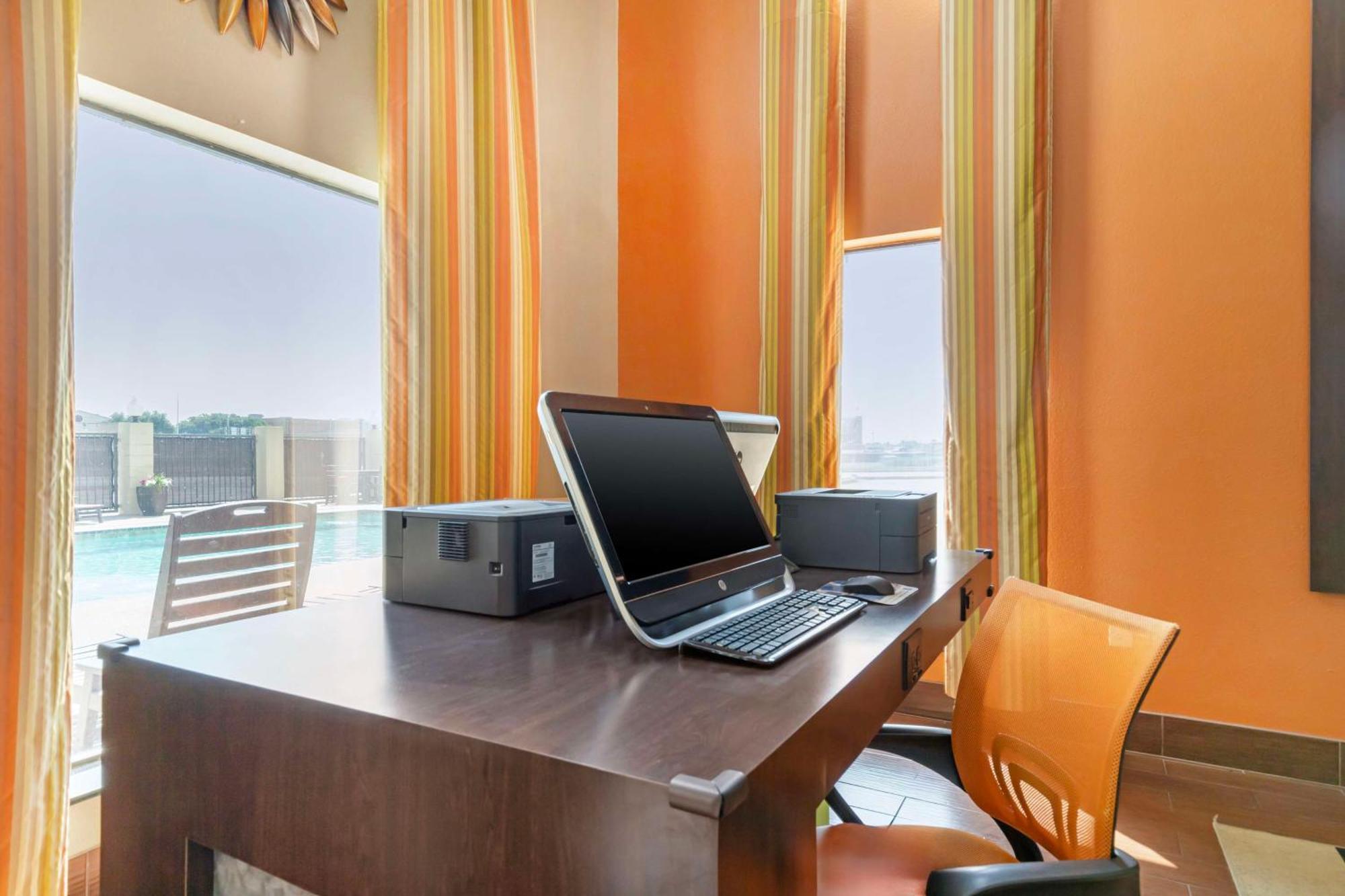 Best Western Inn & Suites New Braunfels Exteriér fotografie